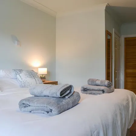 Six The Hollies Tatil Evi *