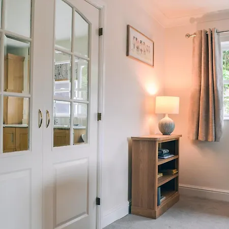 Holiday home Six The Hollies *